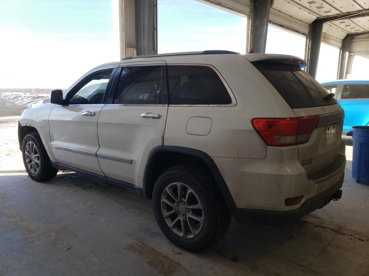 2013 Jeep Grand Cherokee - Image 2
