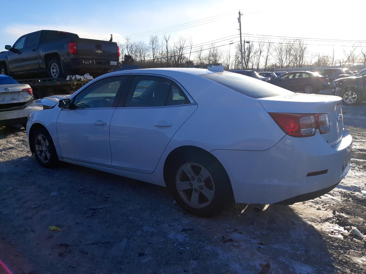 2016 Chevrolet Malibu - Image 2