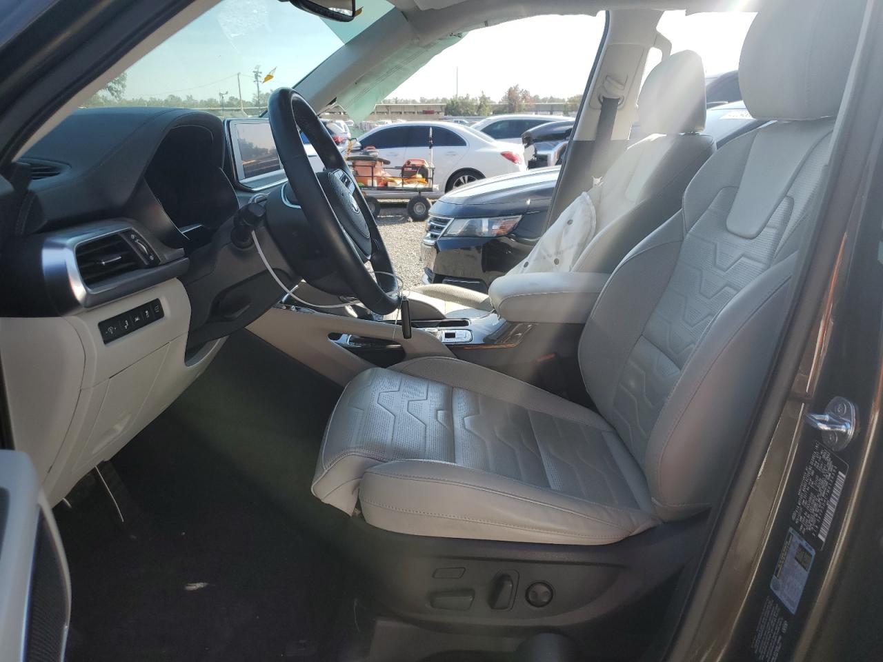 2021 Kia Telluride - Image 7