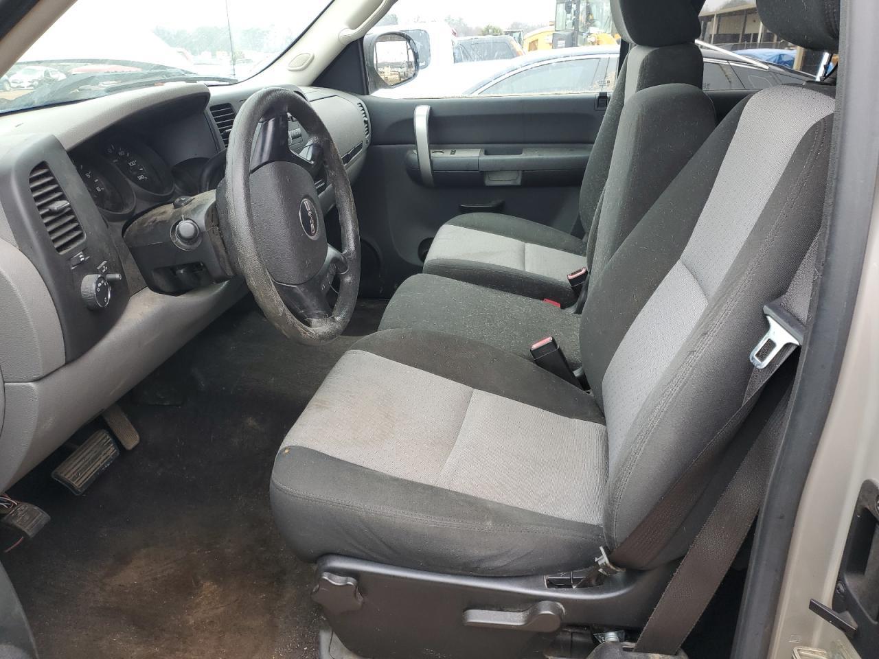 2009 GMC Sierra - Image 7
