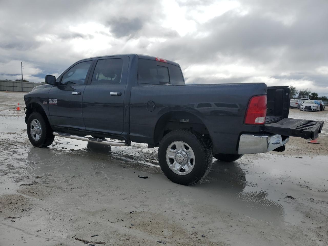 2017 RAM 2500 - Image 2