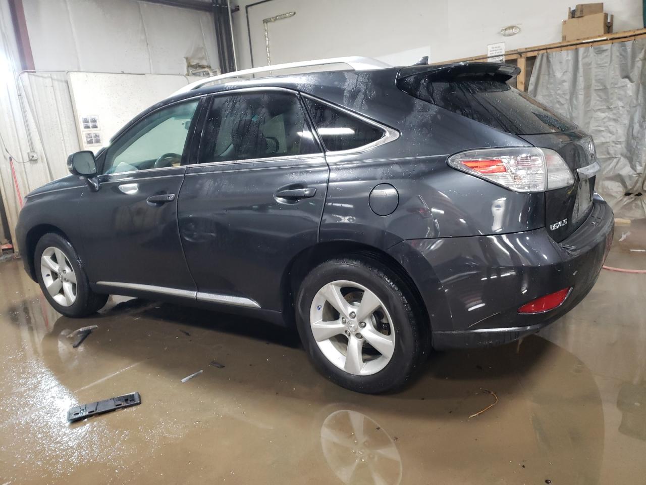 2010 Lexus RX - Image 2