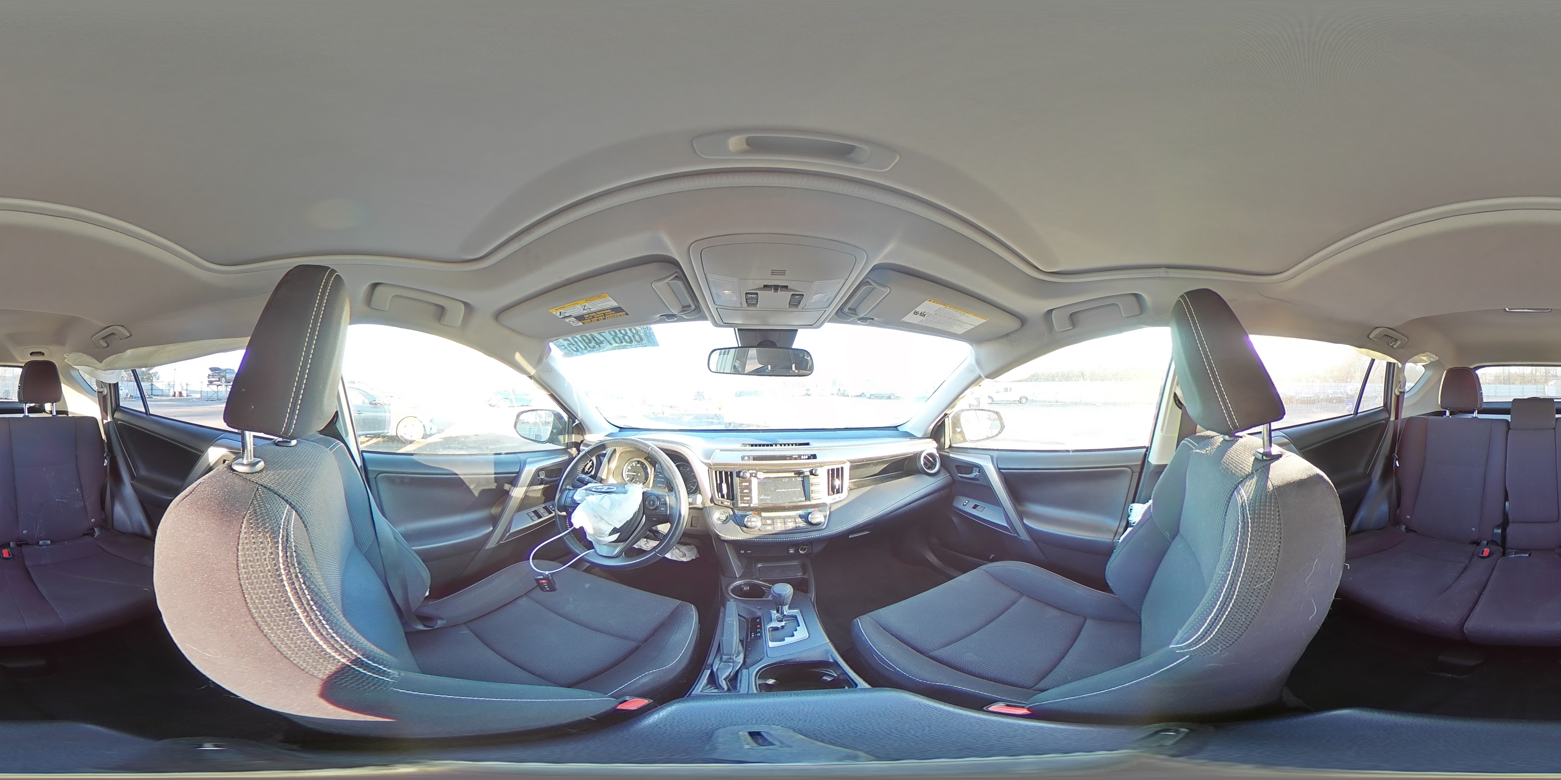 2018 Toyota RAV 4 - Image 15