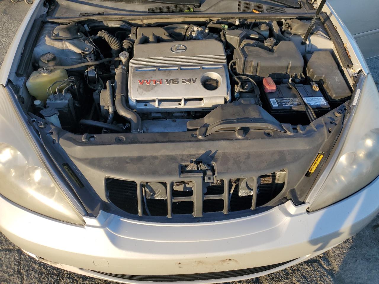 2002 Lexus ES - Image 11