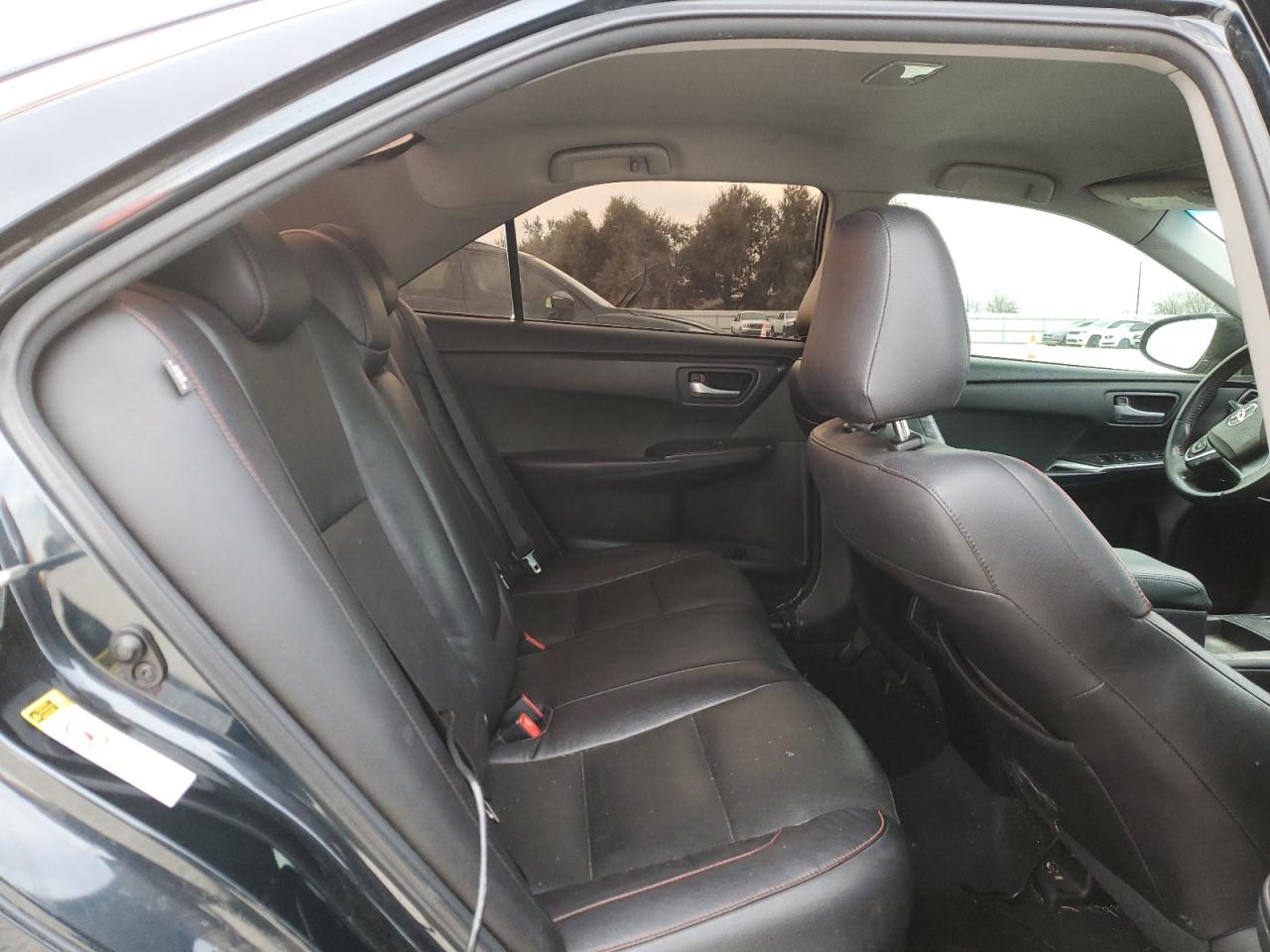 2015 Toyota Camry - Image 10