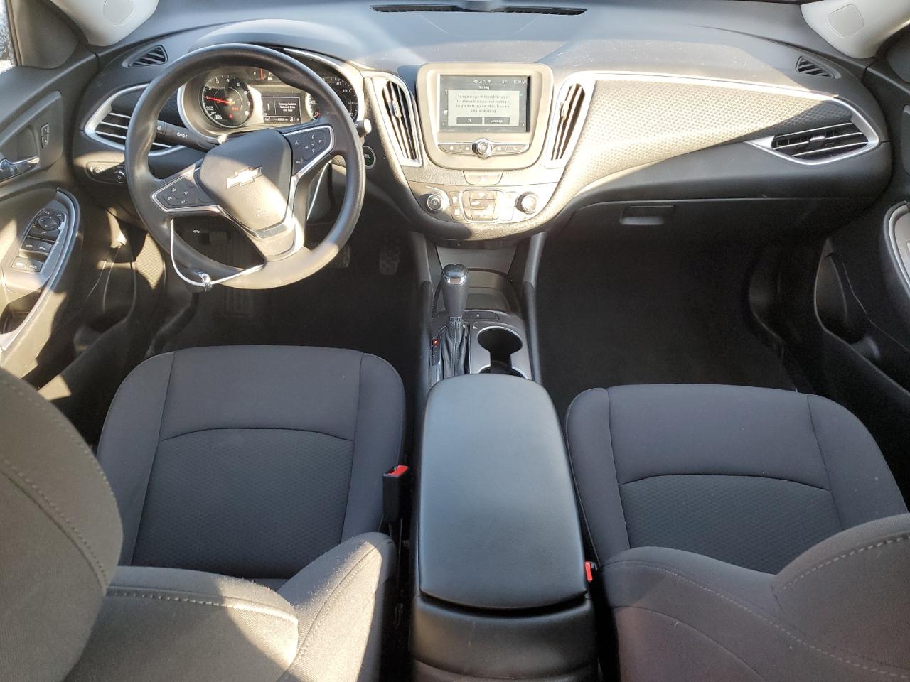 2017 Chevrolet Malibu - Image 8