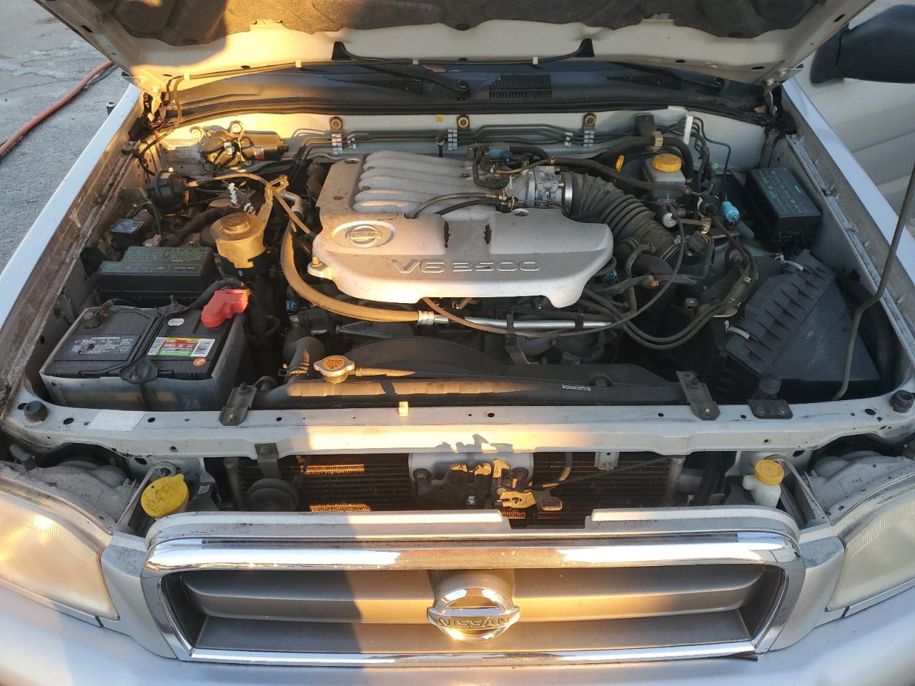 2002 Nissan Pathfinder - Image 12