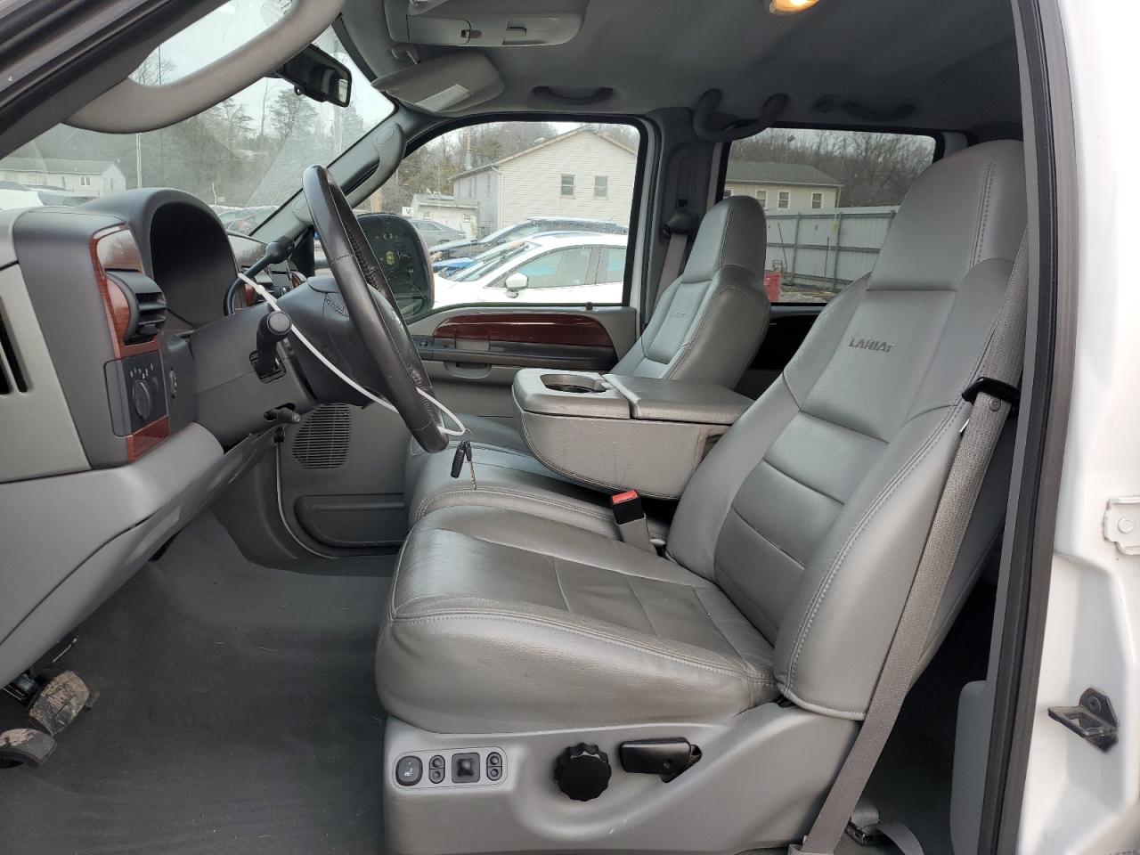2007 Ford F250 - Image 7