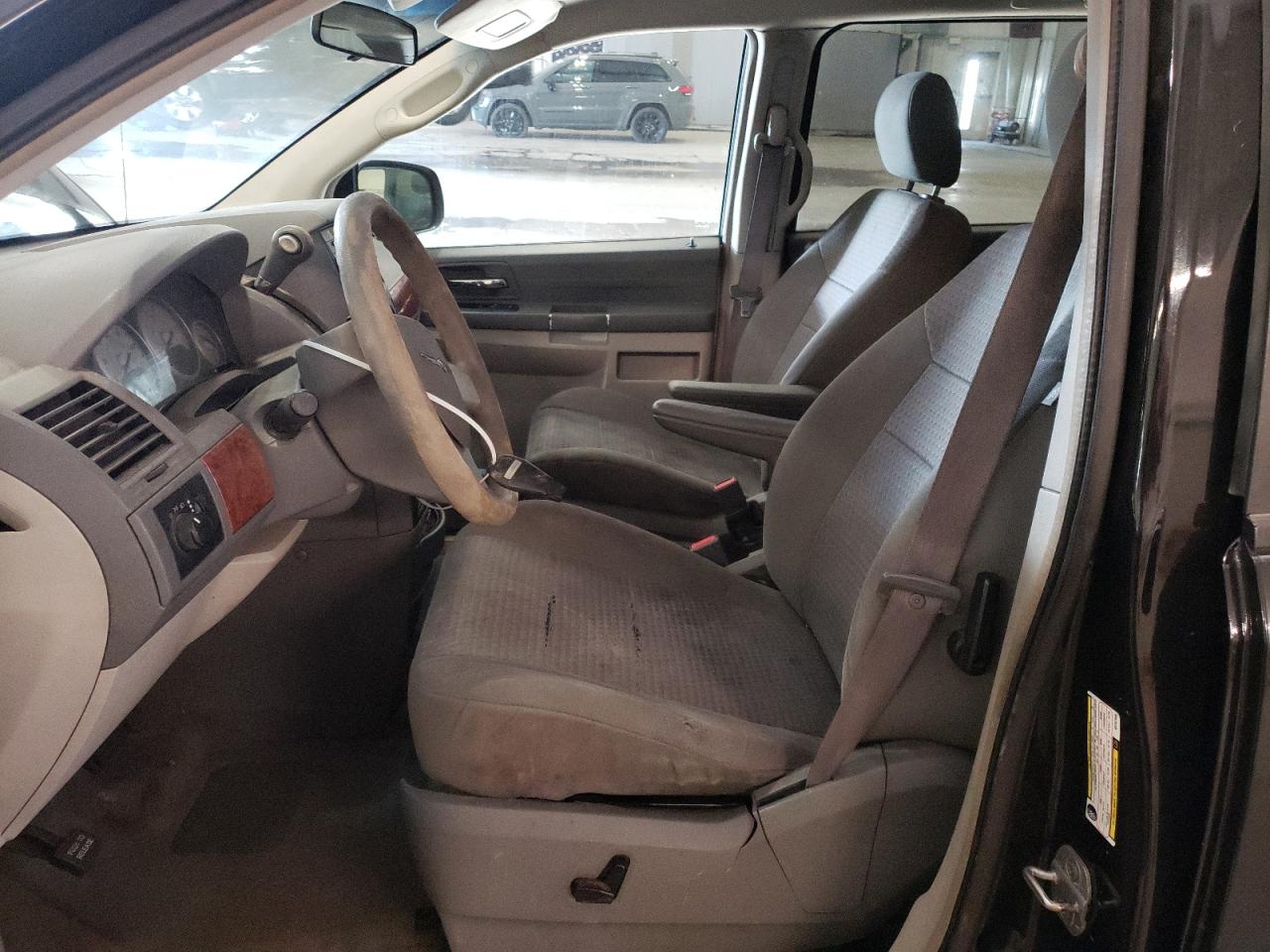 2008 Chrysler Town & Country - Image 7