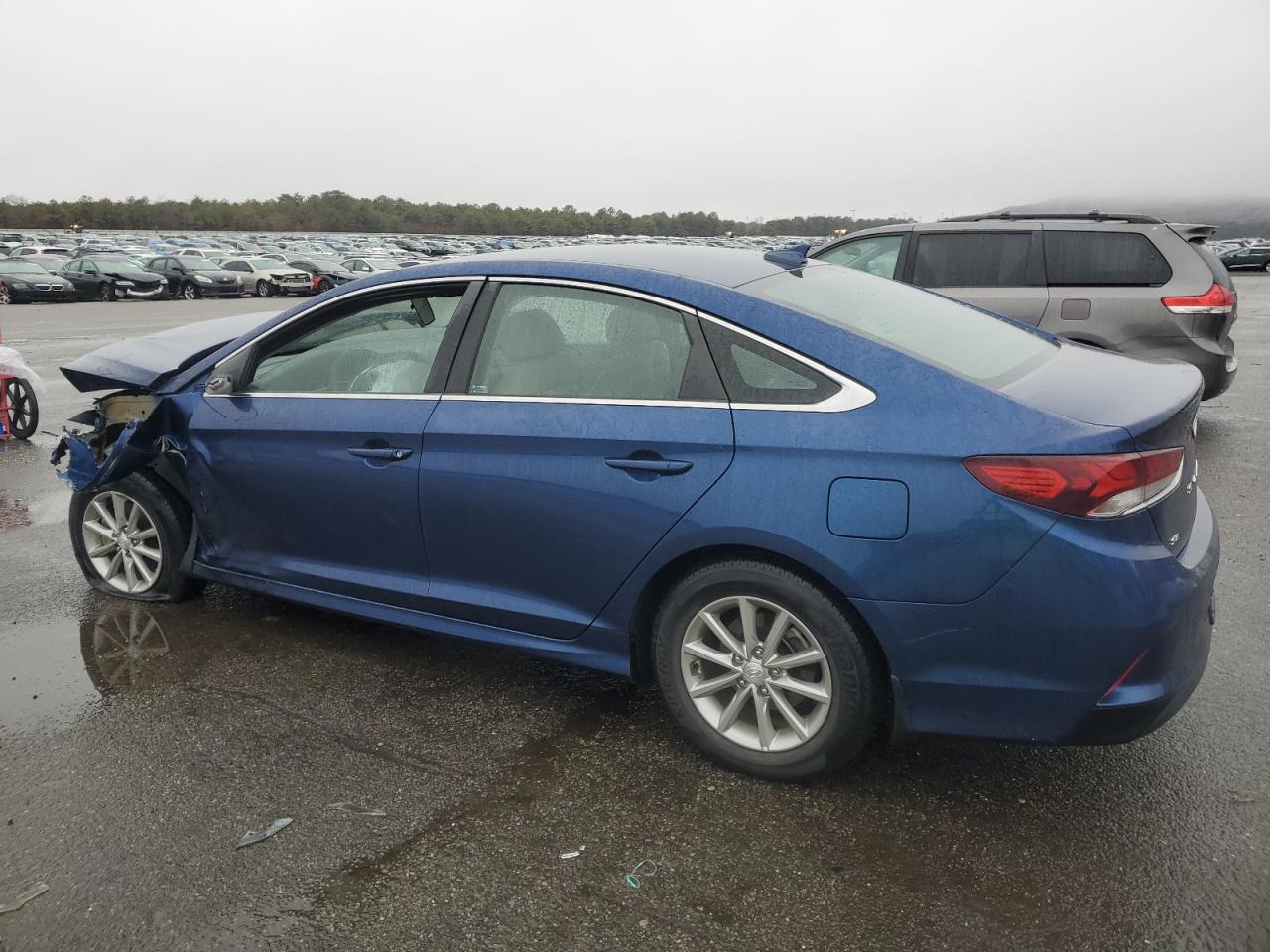 2019 Hyundai Sonata - Image 2