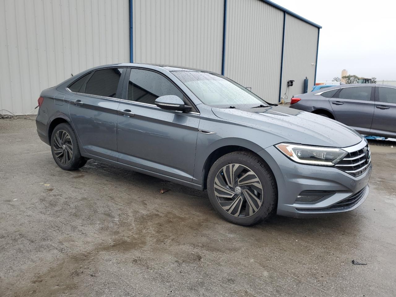 2019 Volkswagen Jetta - Image 4