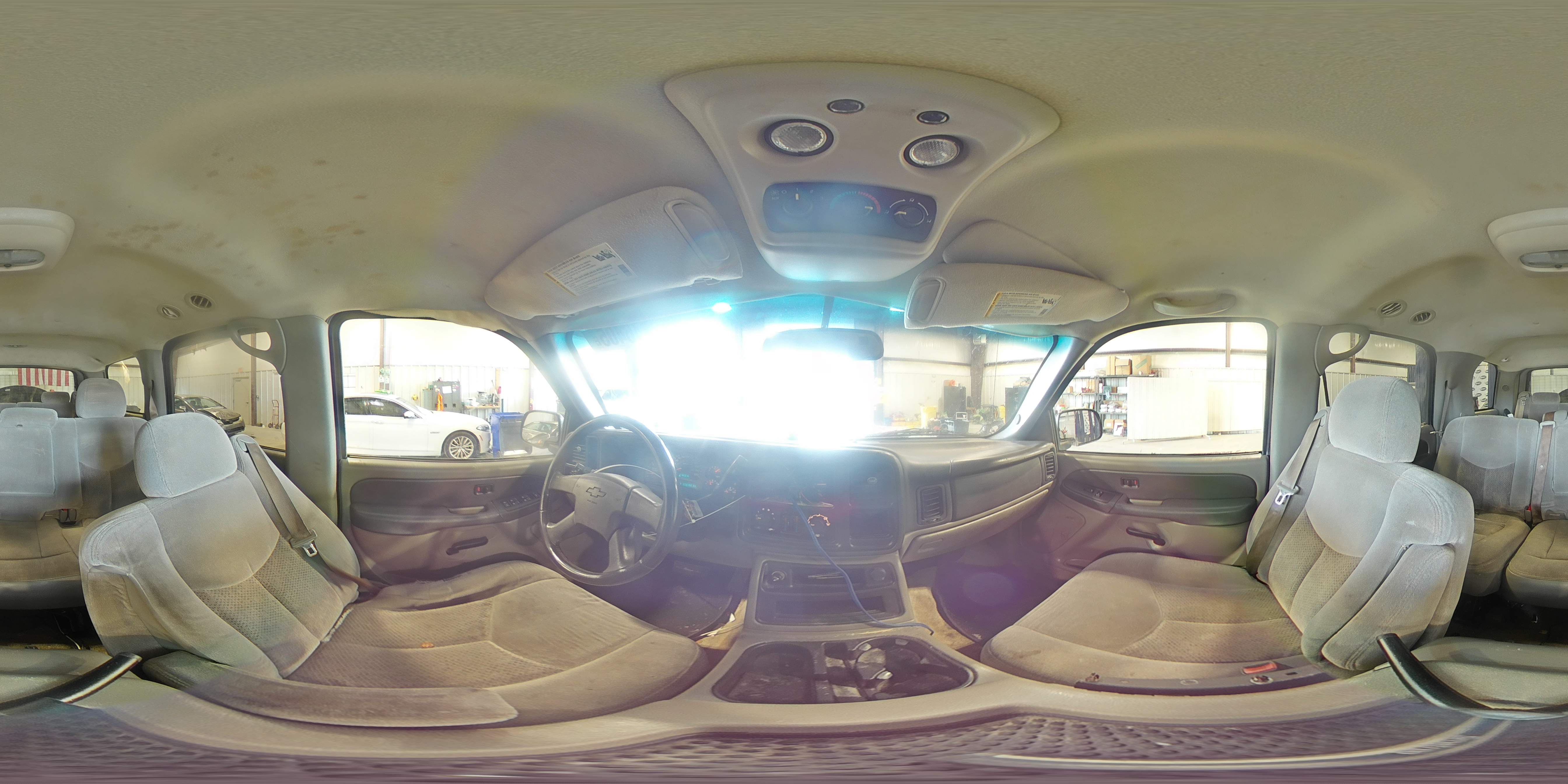 2003 Chevrolet Tahoe - Image 14