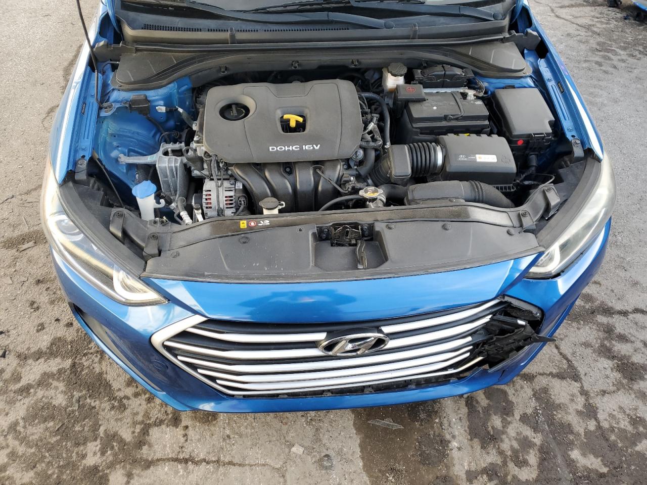 2018 Hyundai Elantra - Image 11