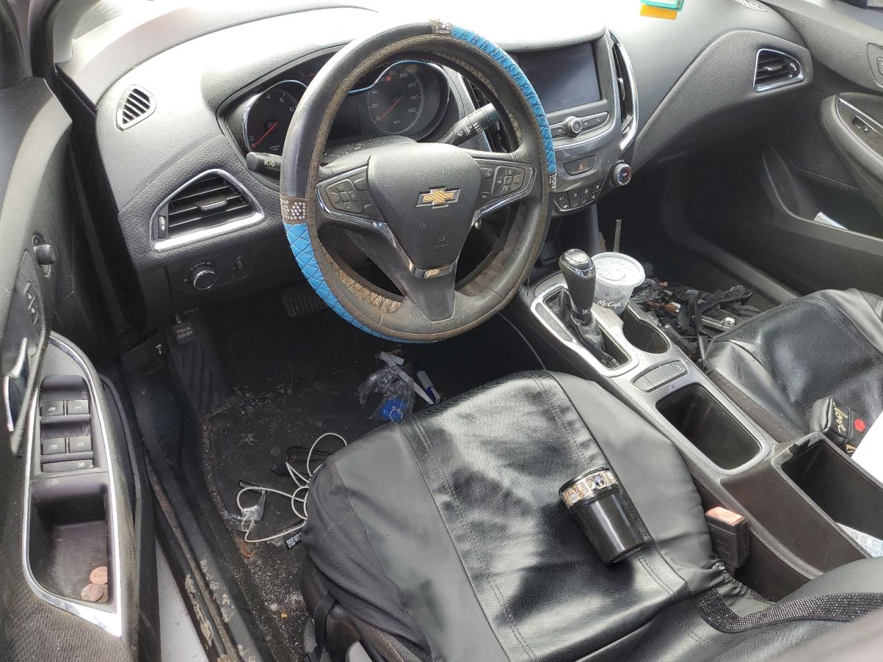 2019 Chevrolet Cruze - Image 8