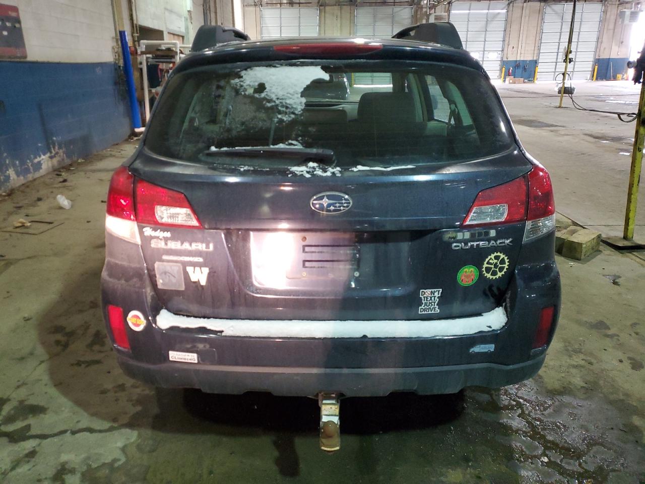 2012 Subaru Outback - Image 6