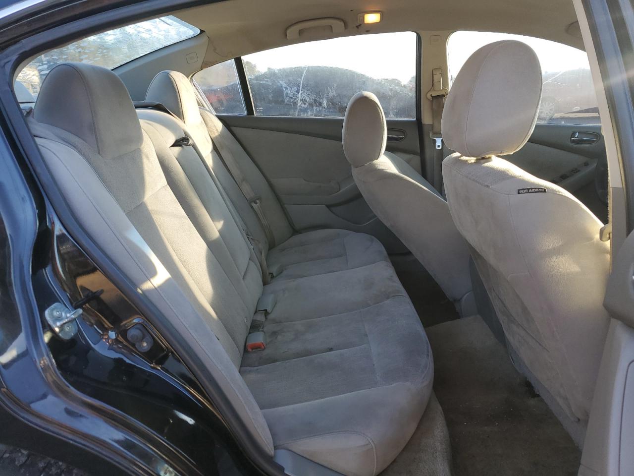 2012 Nissan Altima - Image 10