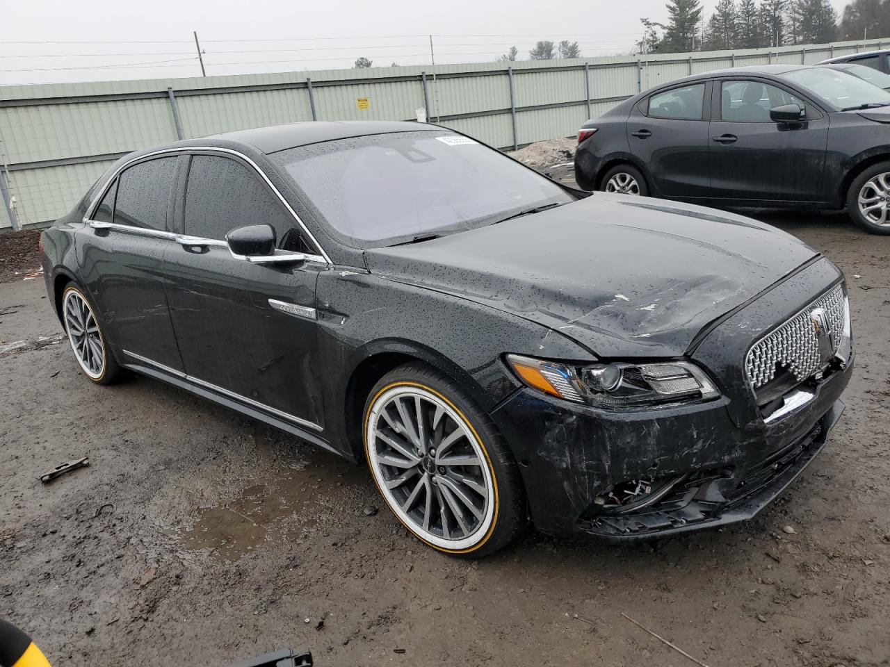 2017 Lincoln Continental - Image 4