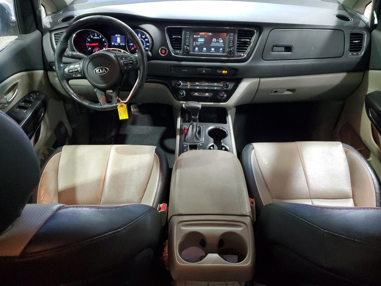 2021 Kia Sedona - Image 8