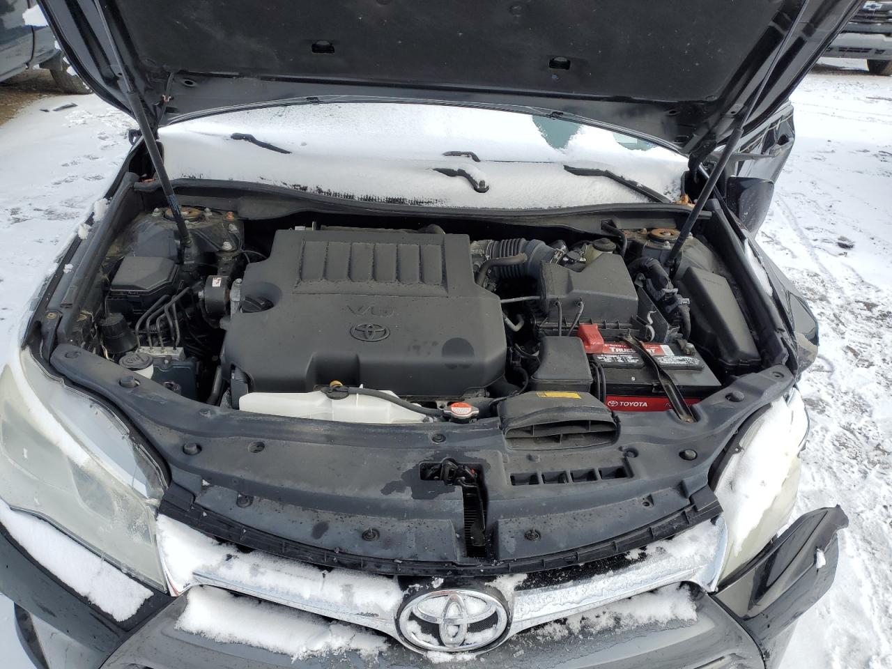2016 Toyota Camry - Image 11