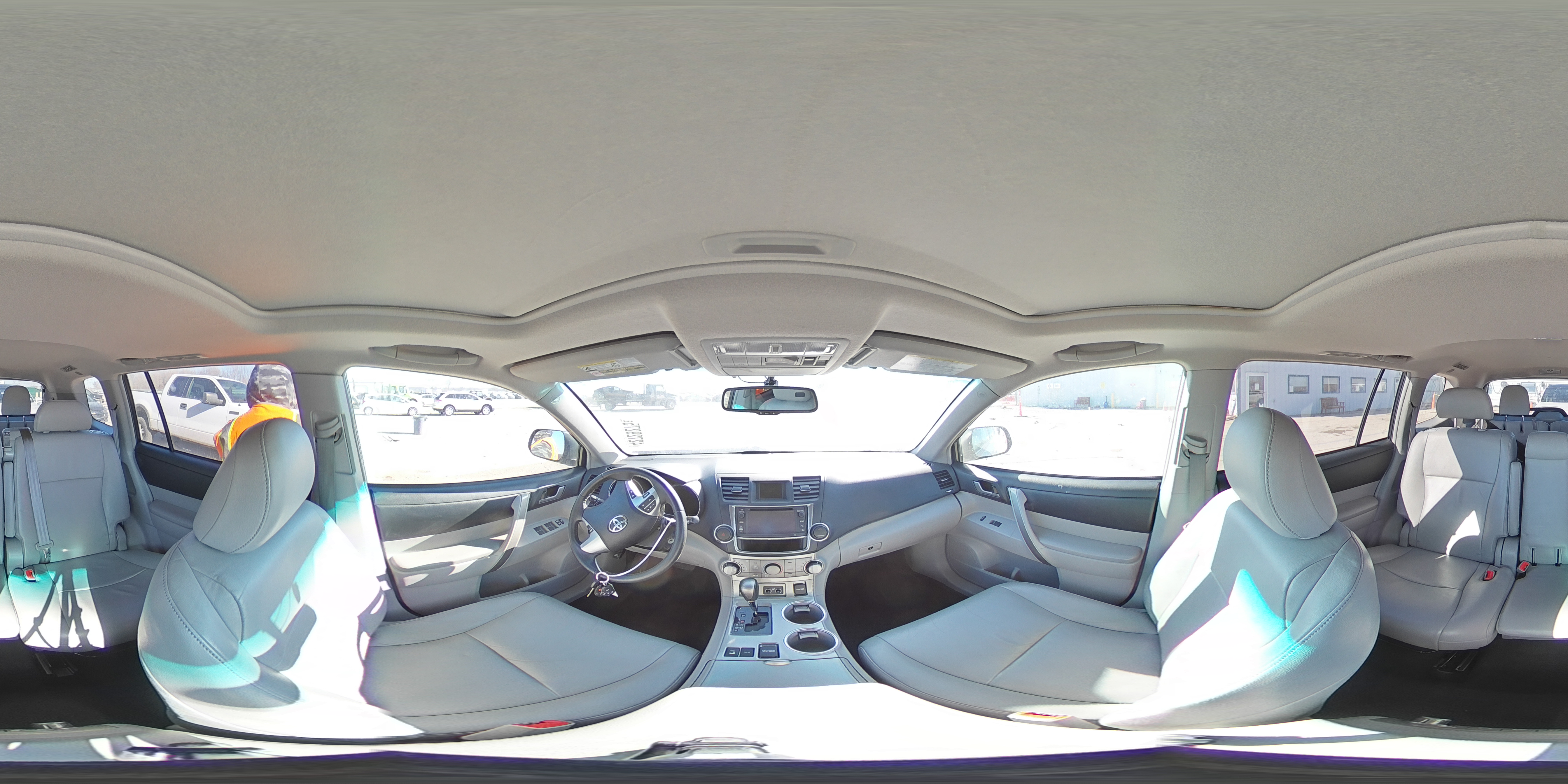 2013 Toyota Highlander - Image 15