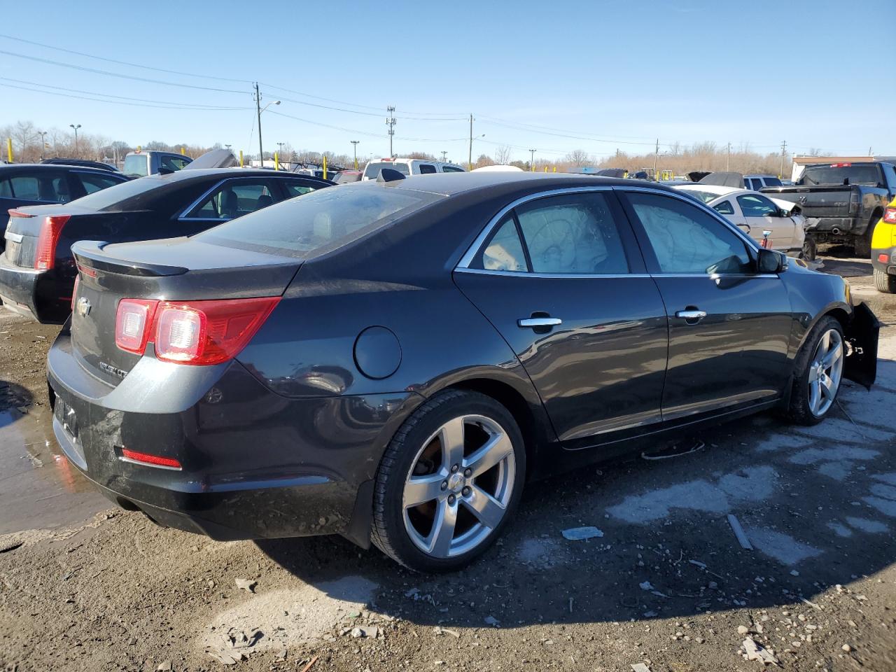 2014 Chevrolet Malibu - Image 3