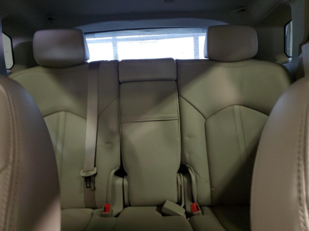 2015 Cadillac SRX - Image 10