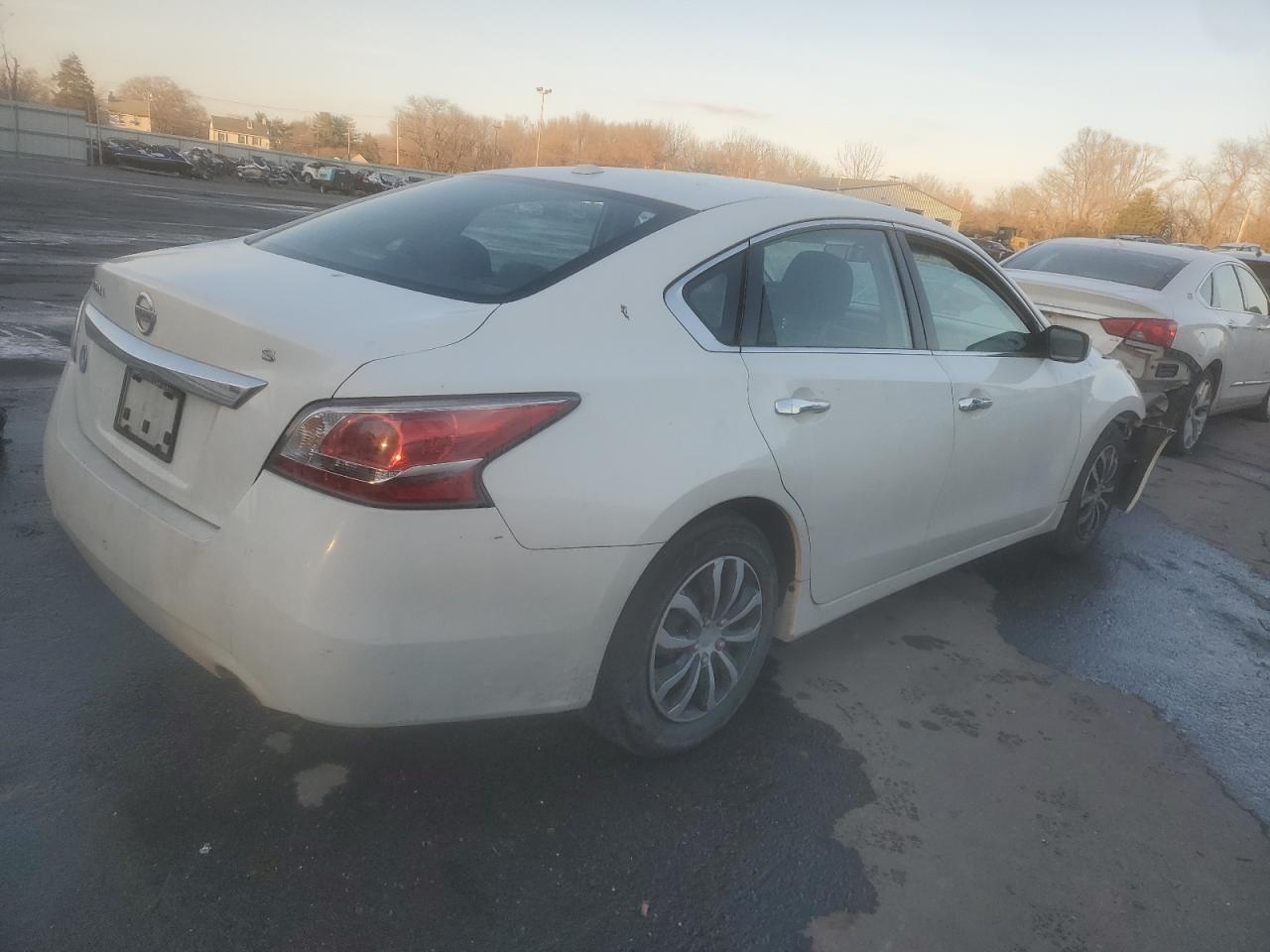 2015 Nissan Altima - Image 3
