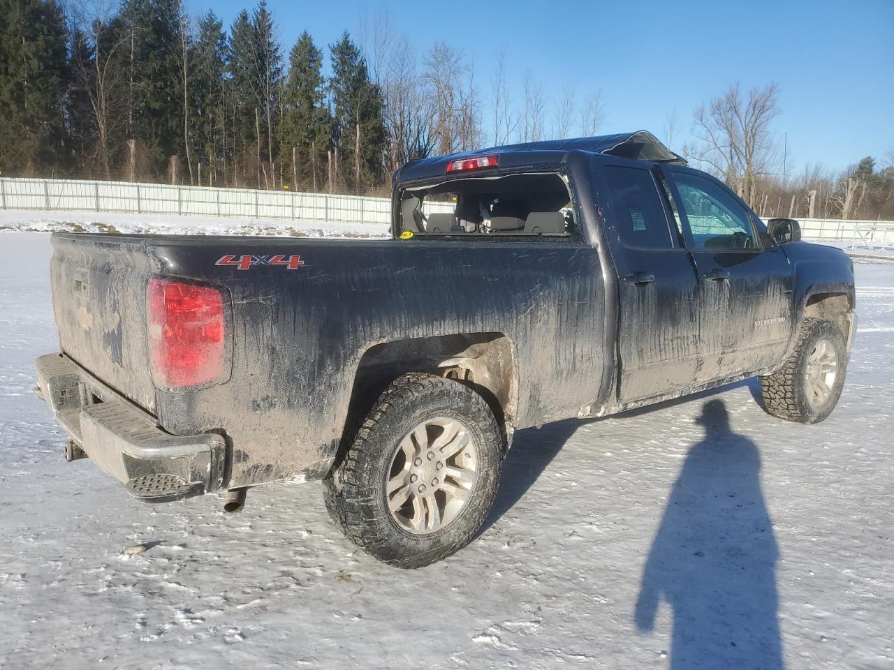 2016 Chevrolet Silverado - Image 3