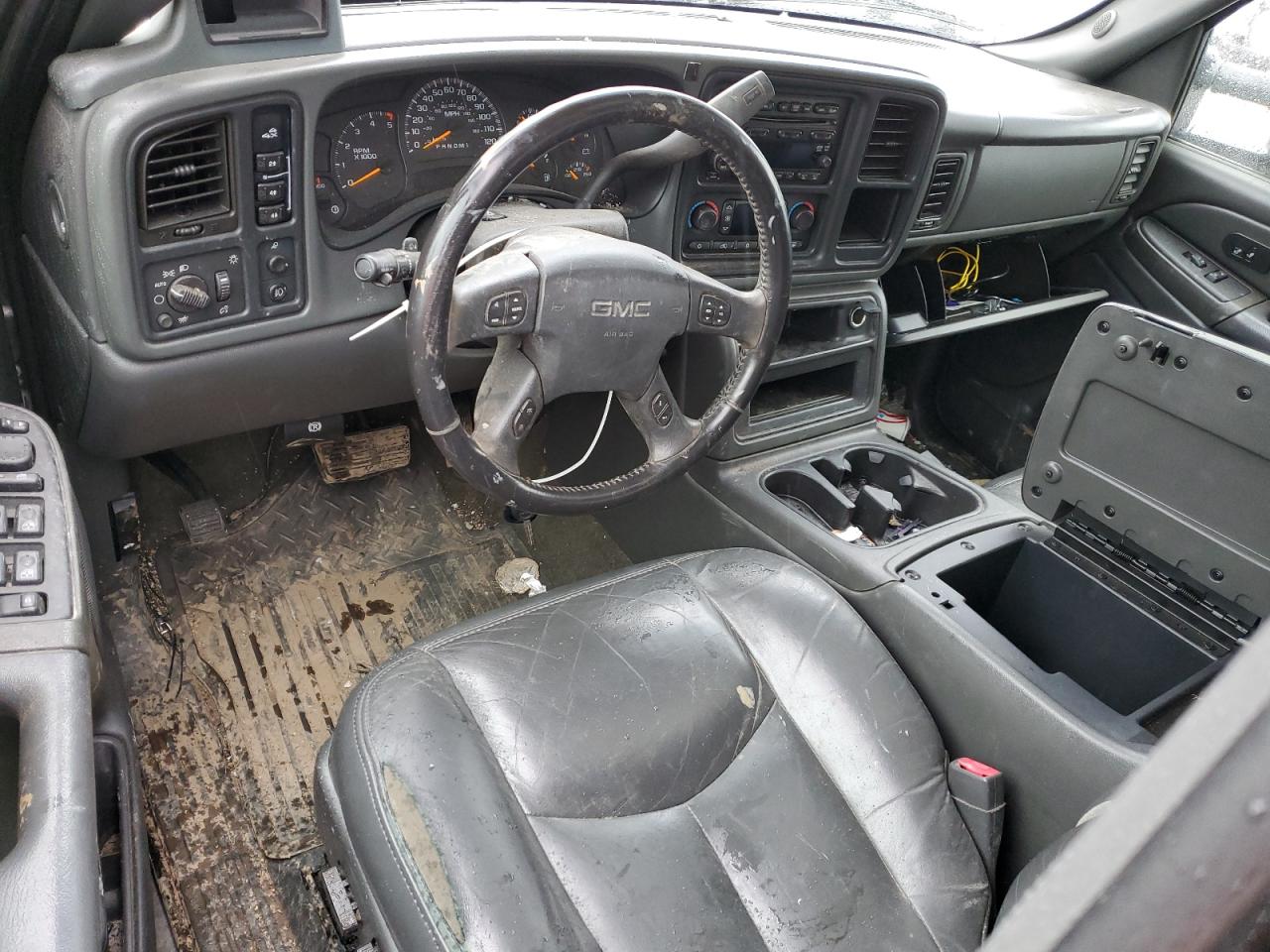 2006 GMC Sierra - Image 8