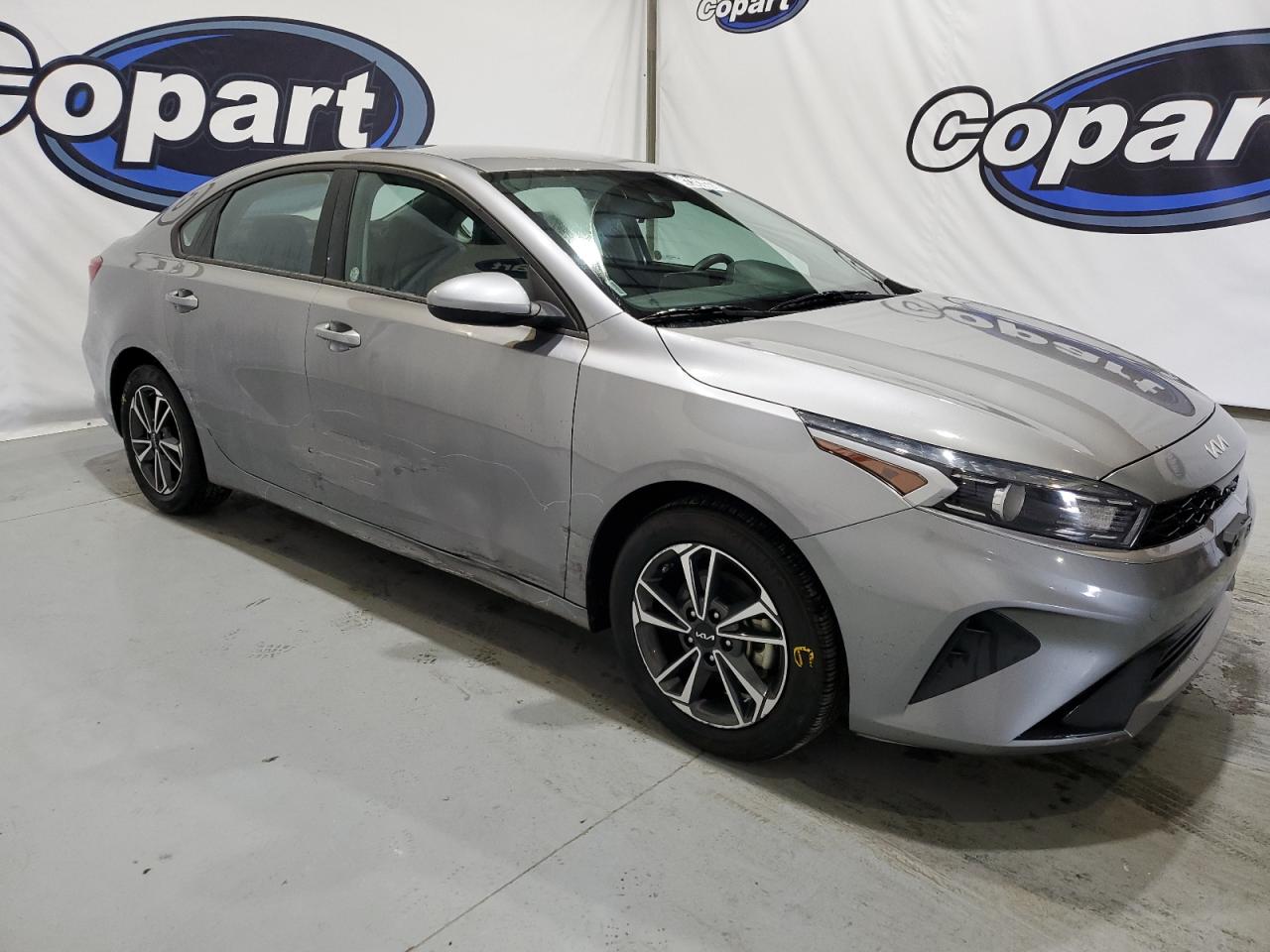 2023 Kia Forte - Image 4