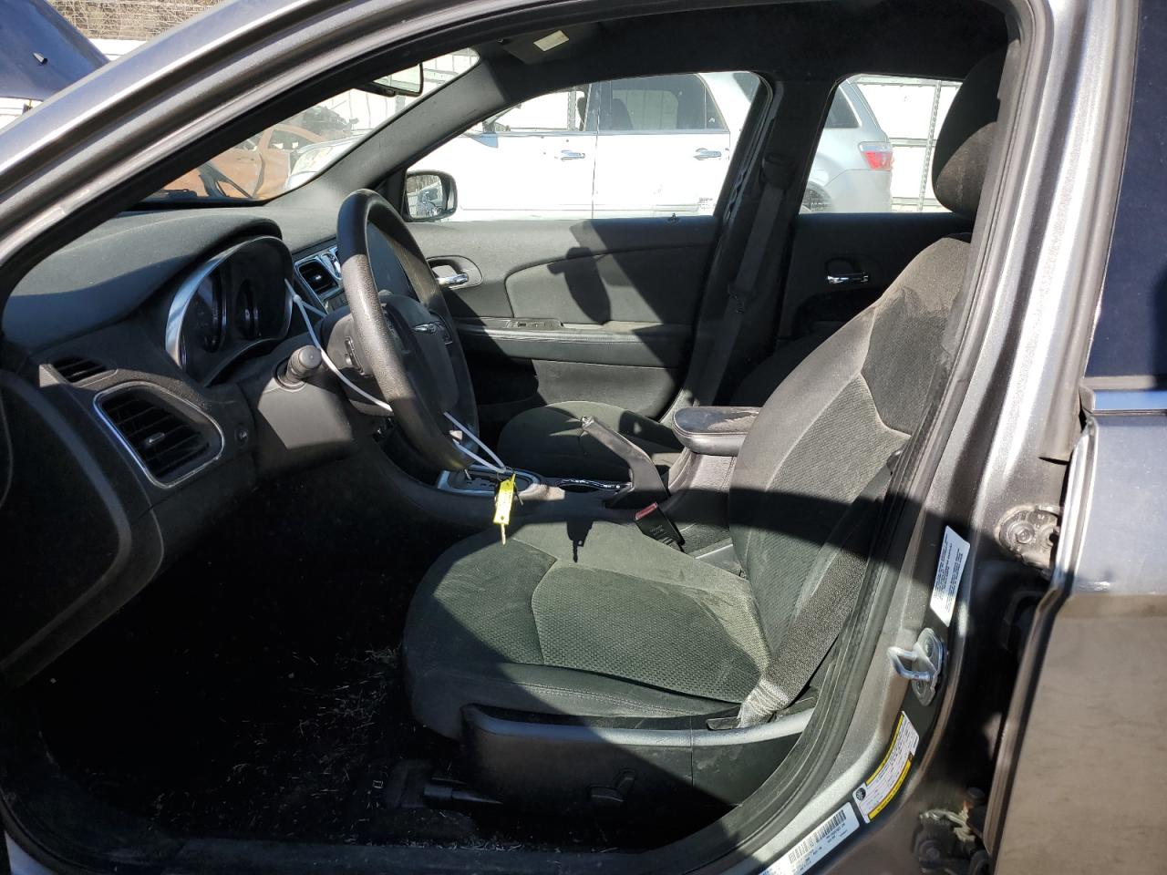 2011 Chrysler 200 - Image 7