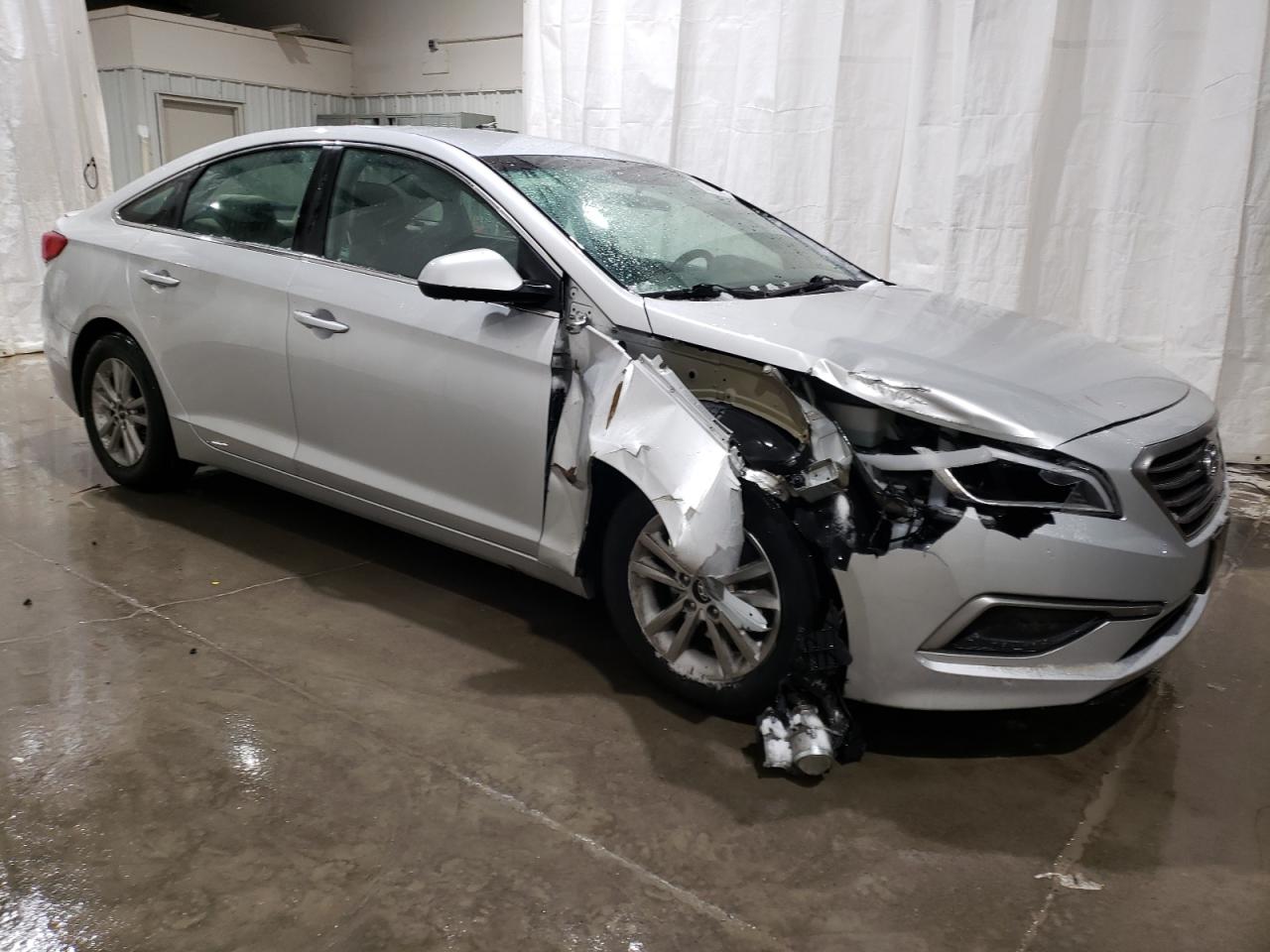 2017 Hyundai Sonata - Image 4