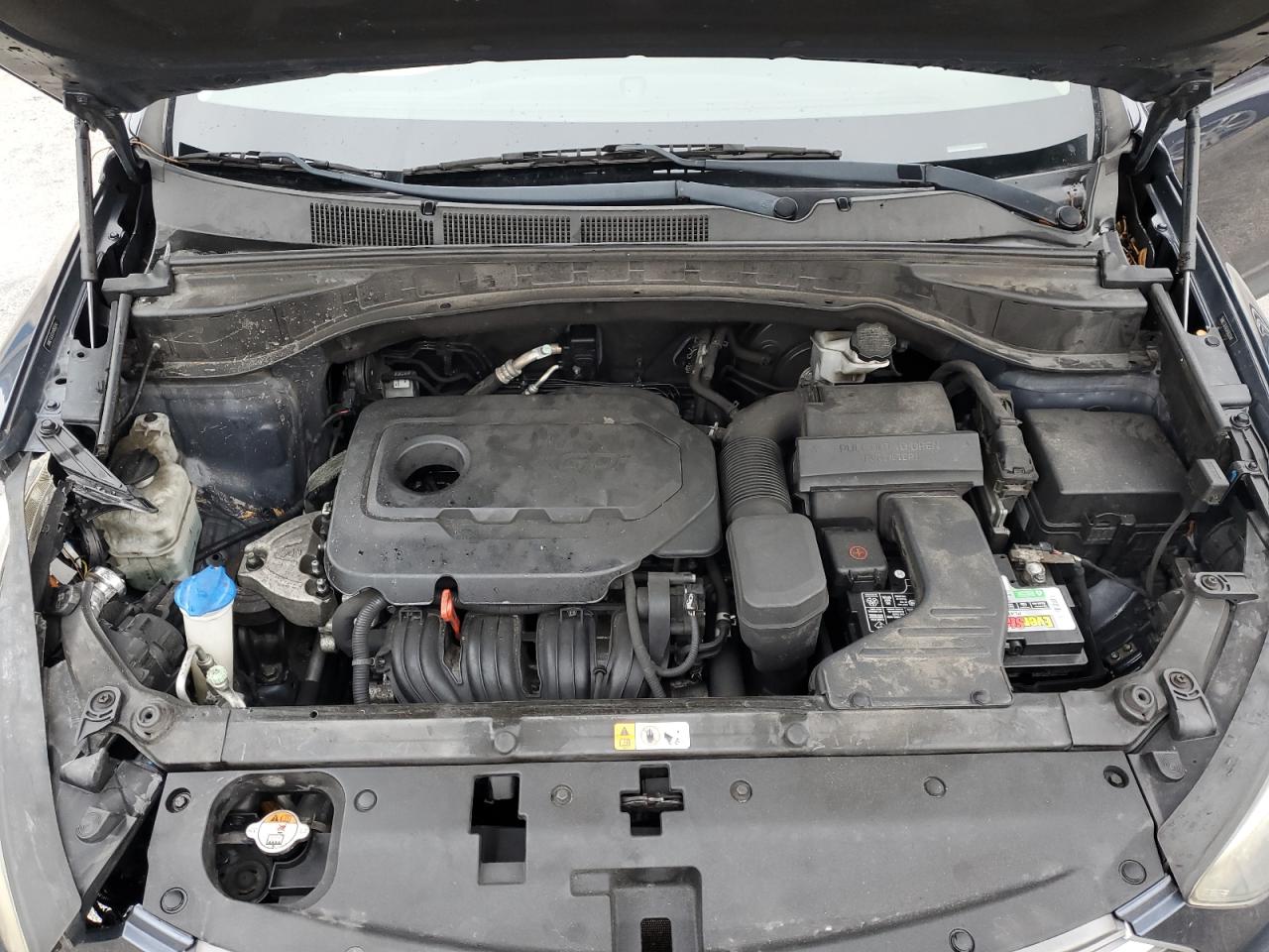 2018 Hyundai Santa Fe - Image 13