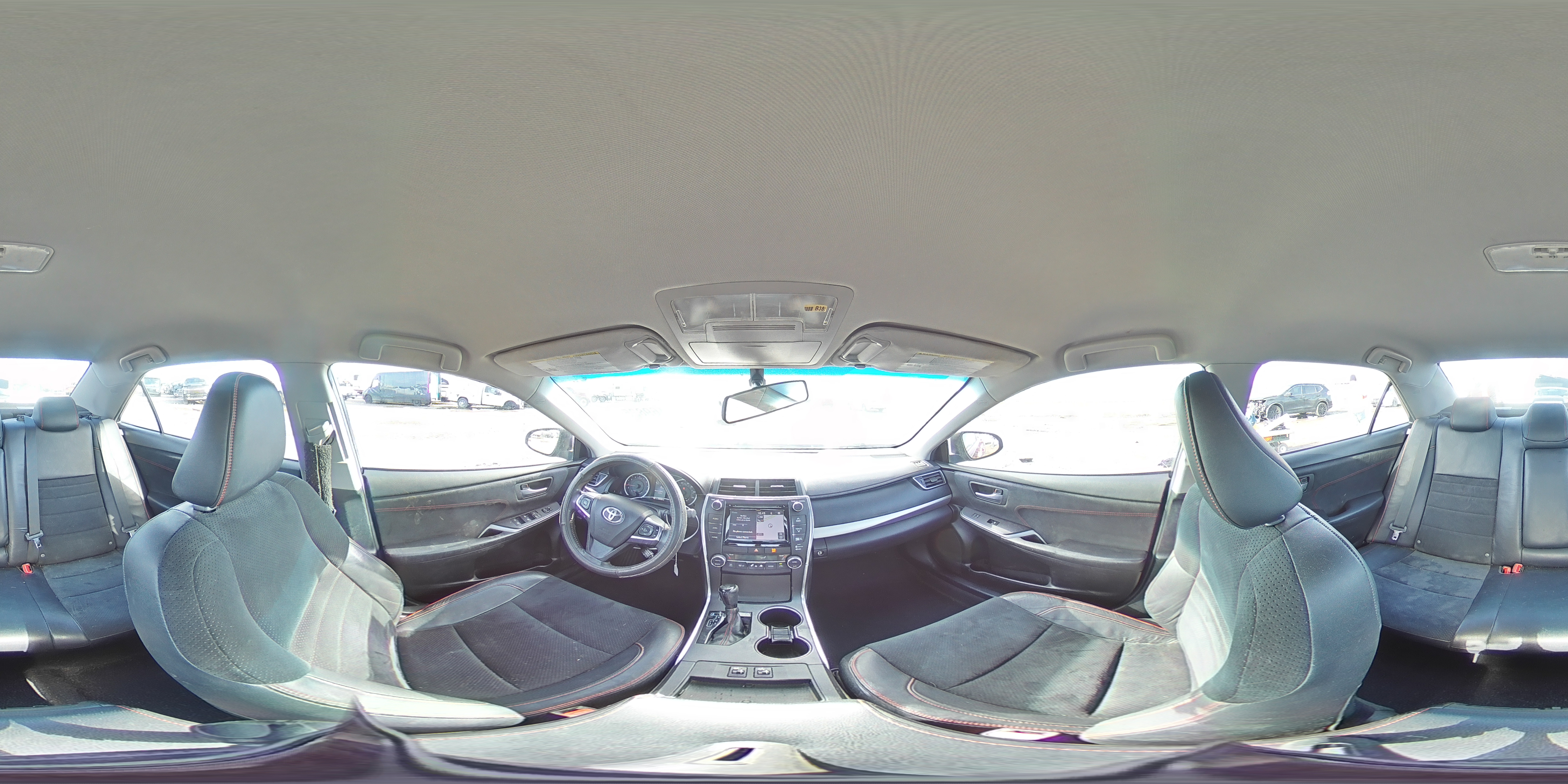2015 Toyota Camry - Image 12