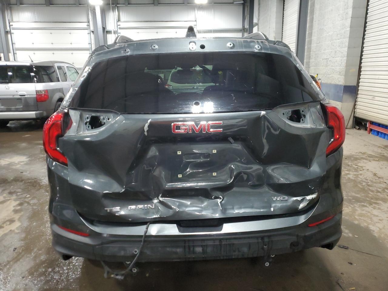 2021 GMC Terrain - Image 6