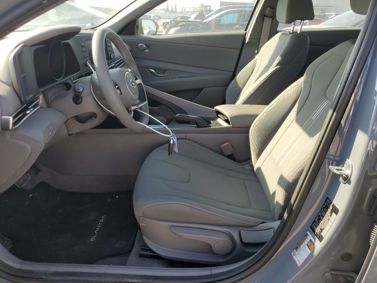 2023 Hyundai Elantra - Image 7