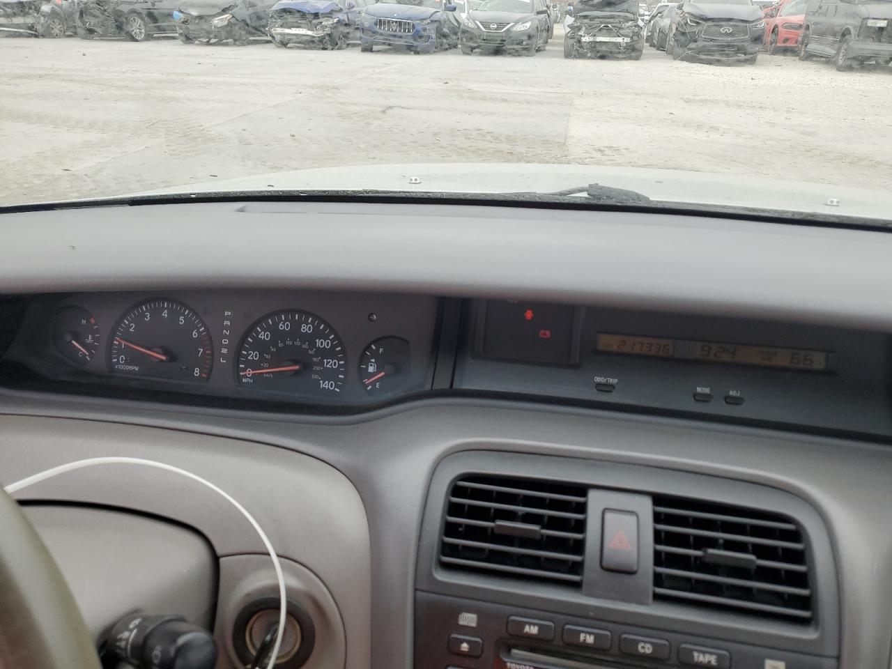 2003 Toyota Avalon - Image 9