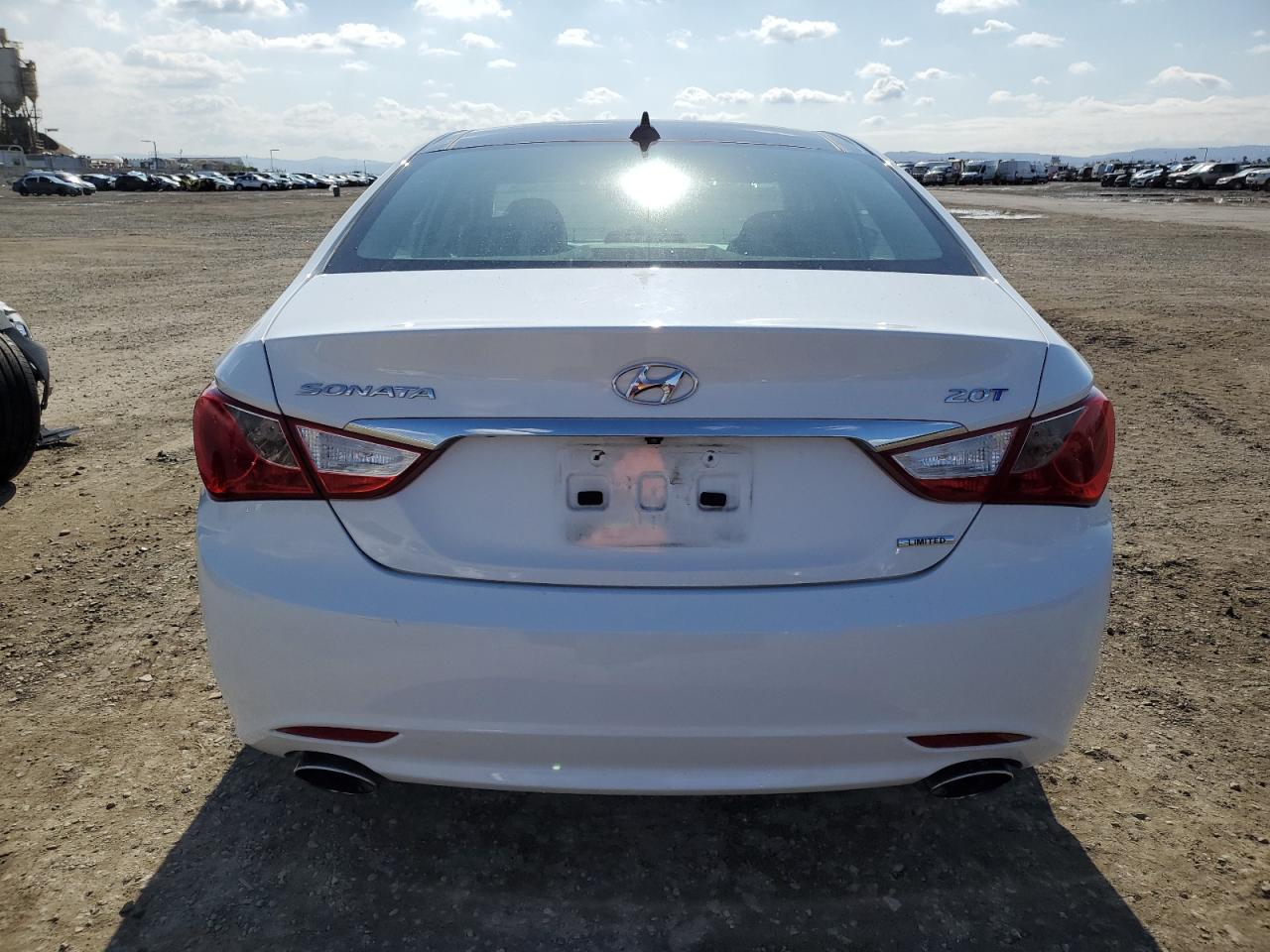 2013 Hyundai Sonata - Image 6