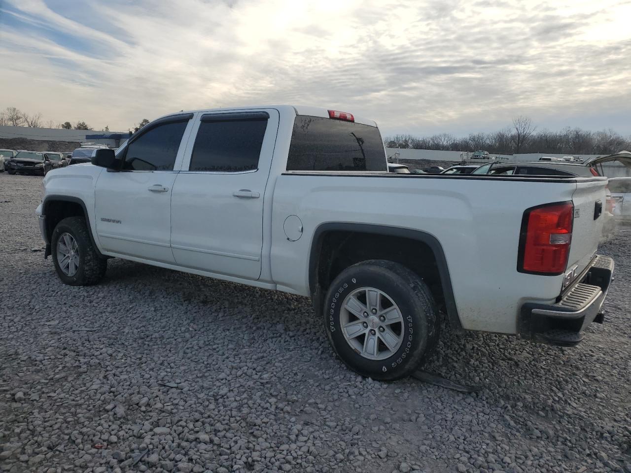 2014 GMC Sierra - Image 2