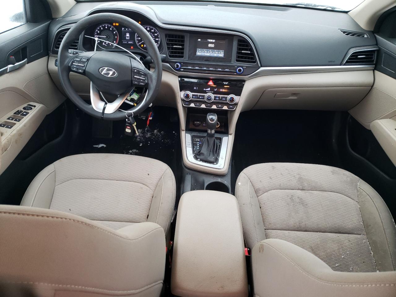 2020 Hyundai Elantra - Image 8
