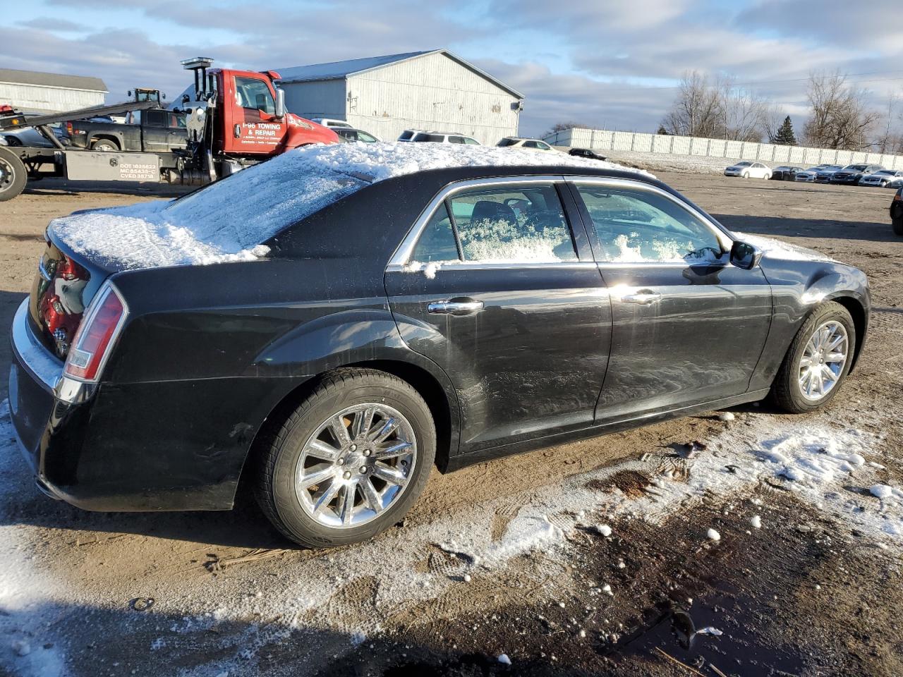 VIN 2C3CCAET9DH518496 2013 CHRYSLER 300 no.3