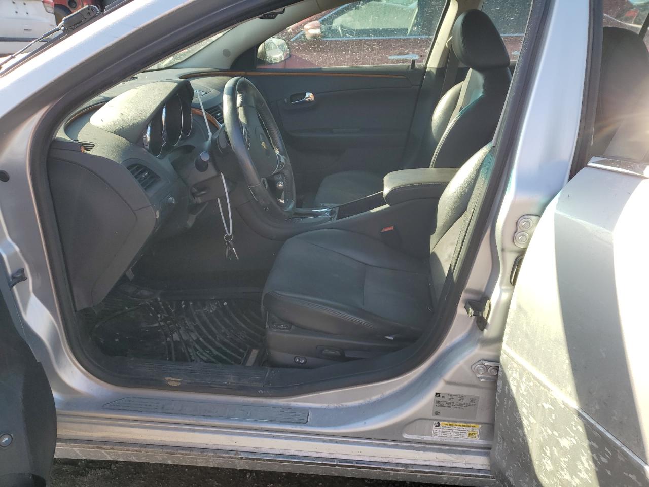 2010 Chevrolet Malibu - Image 7