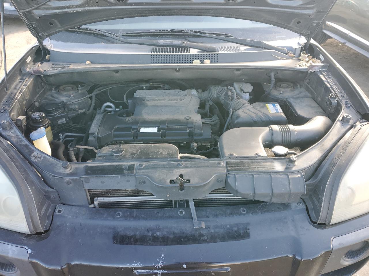 2008 Hyundai Tucson - Image 11