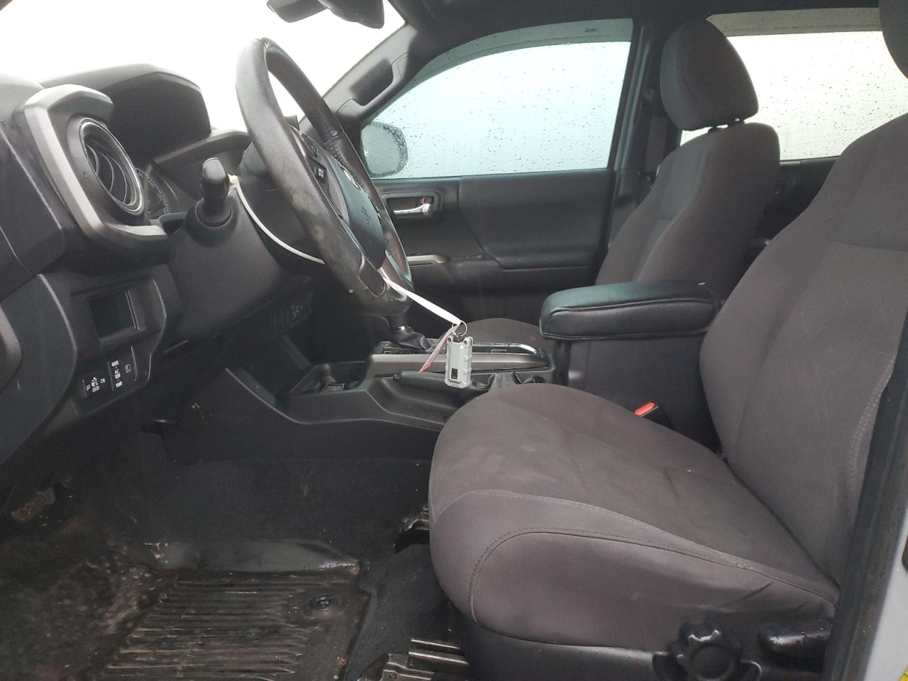 2019 Toyota Tacoma - Image 7