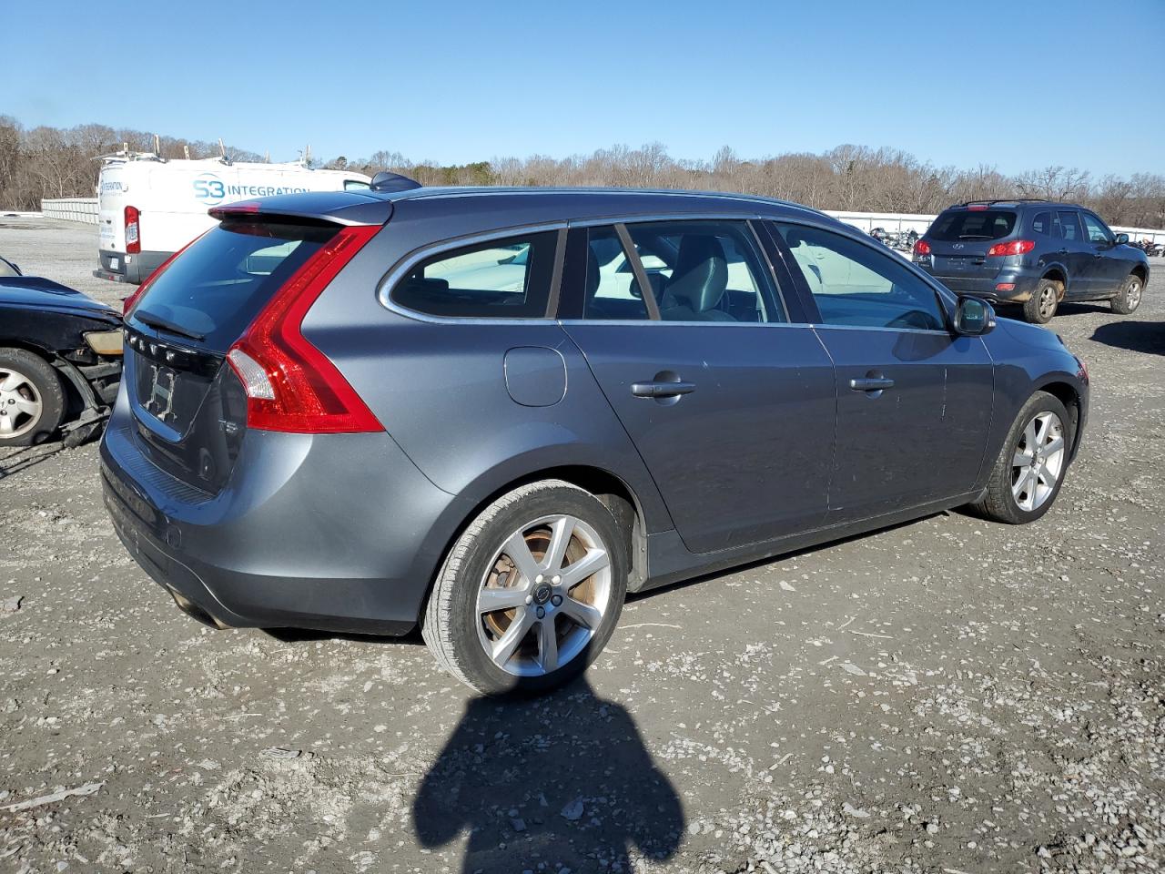 2017 Volvo V60 - Image 3