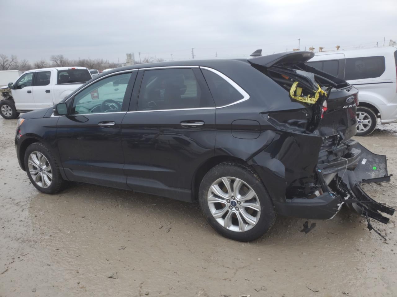 2021 Ford Edge - Image 2