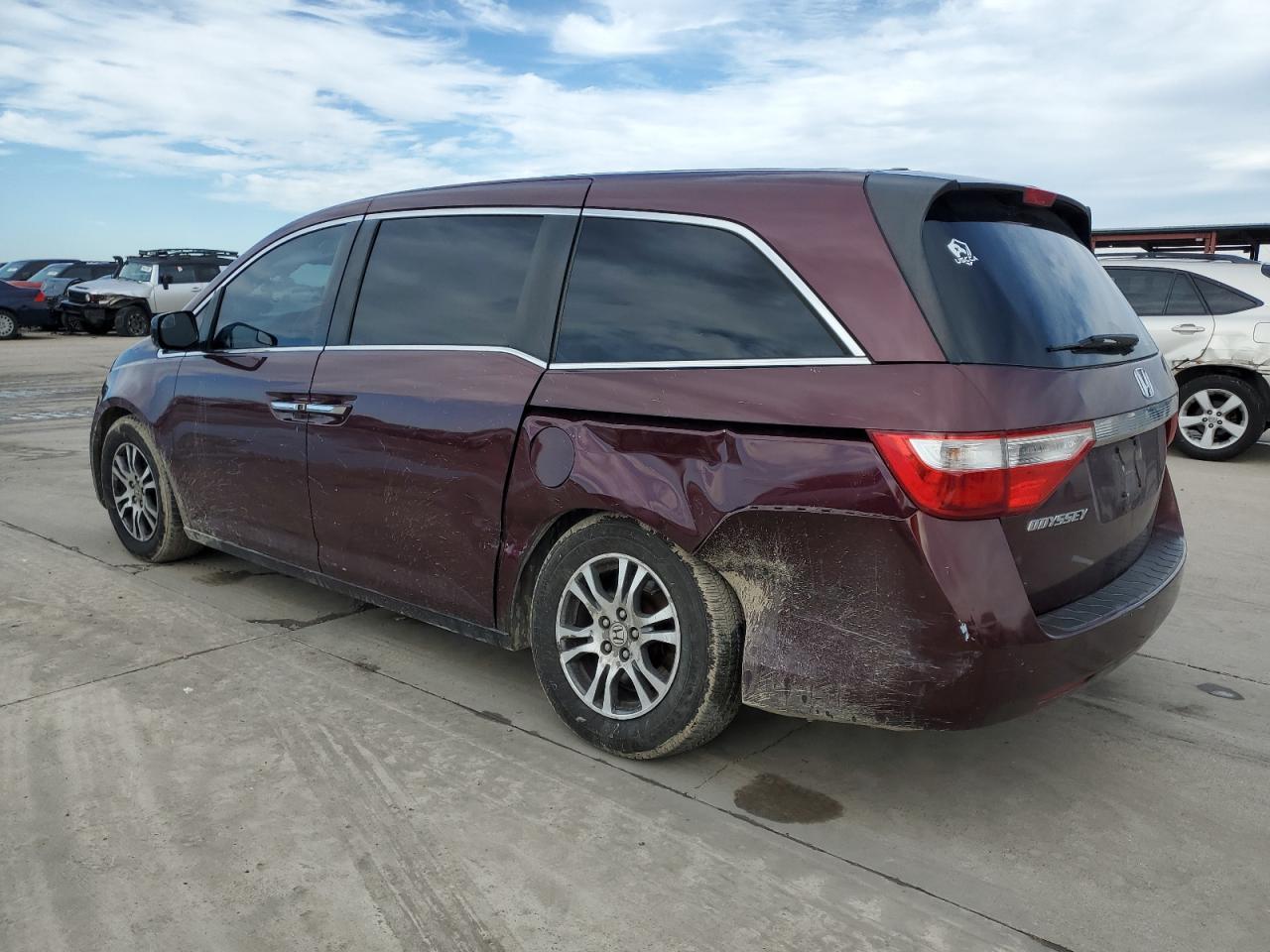 2013 Honda Odyssey - Image 2