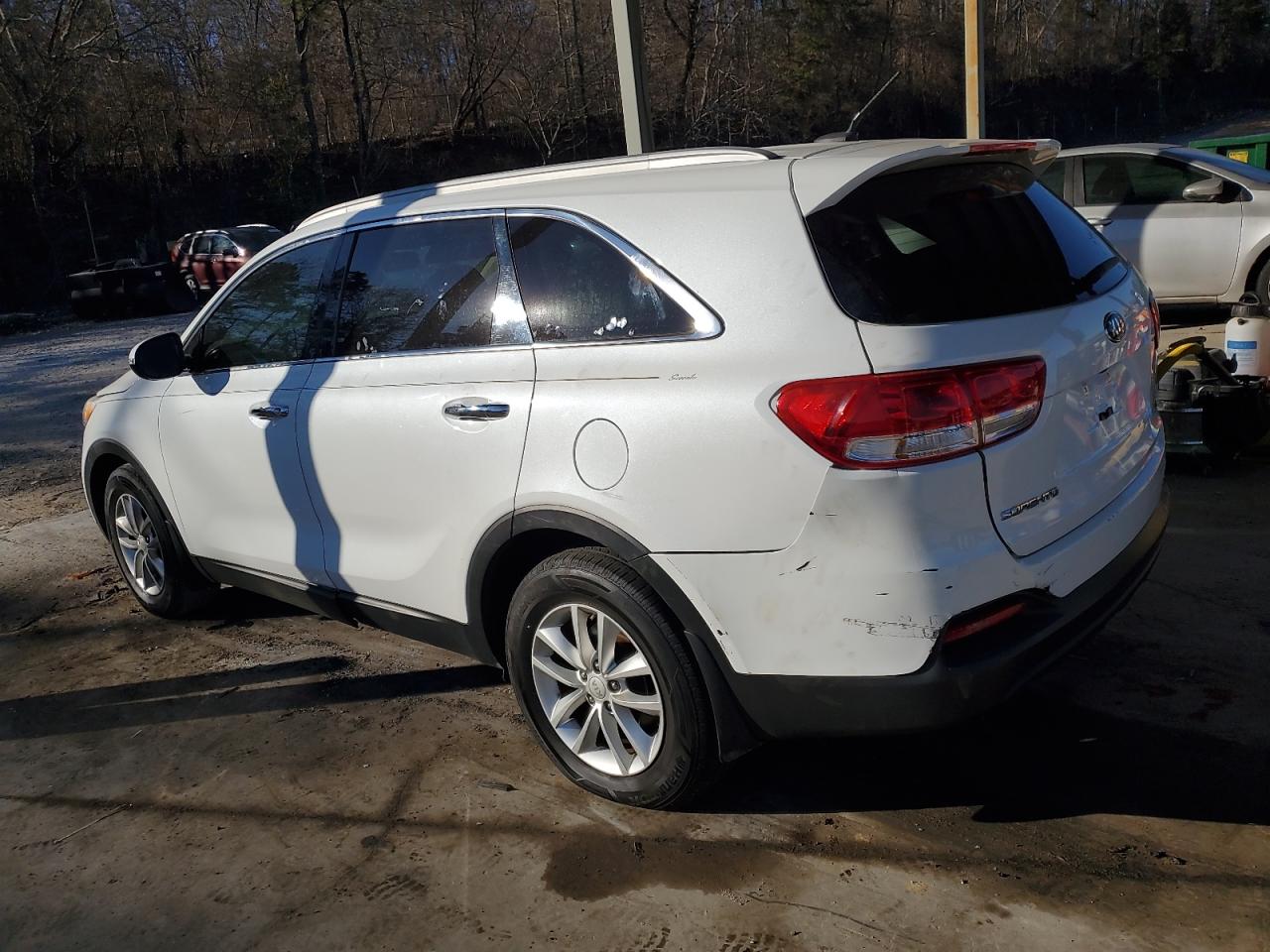 2018 Kia Sorento - Image 2