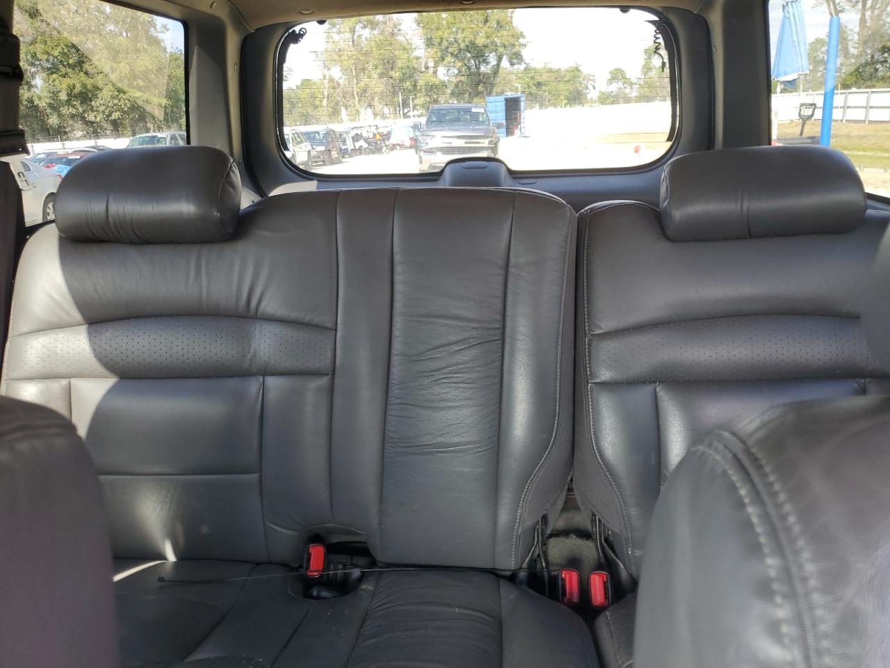 2000 Ford Explorer - Image 10