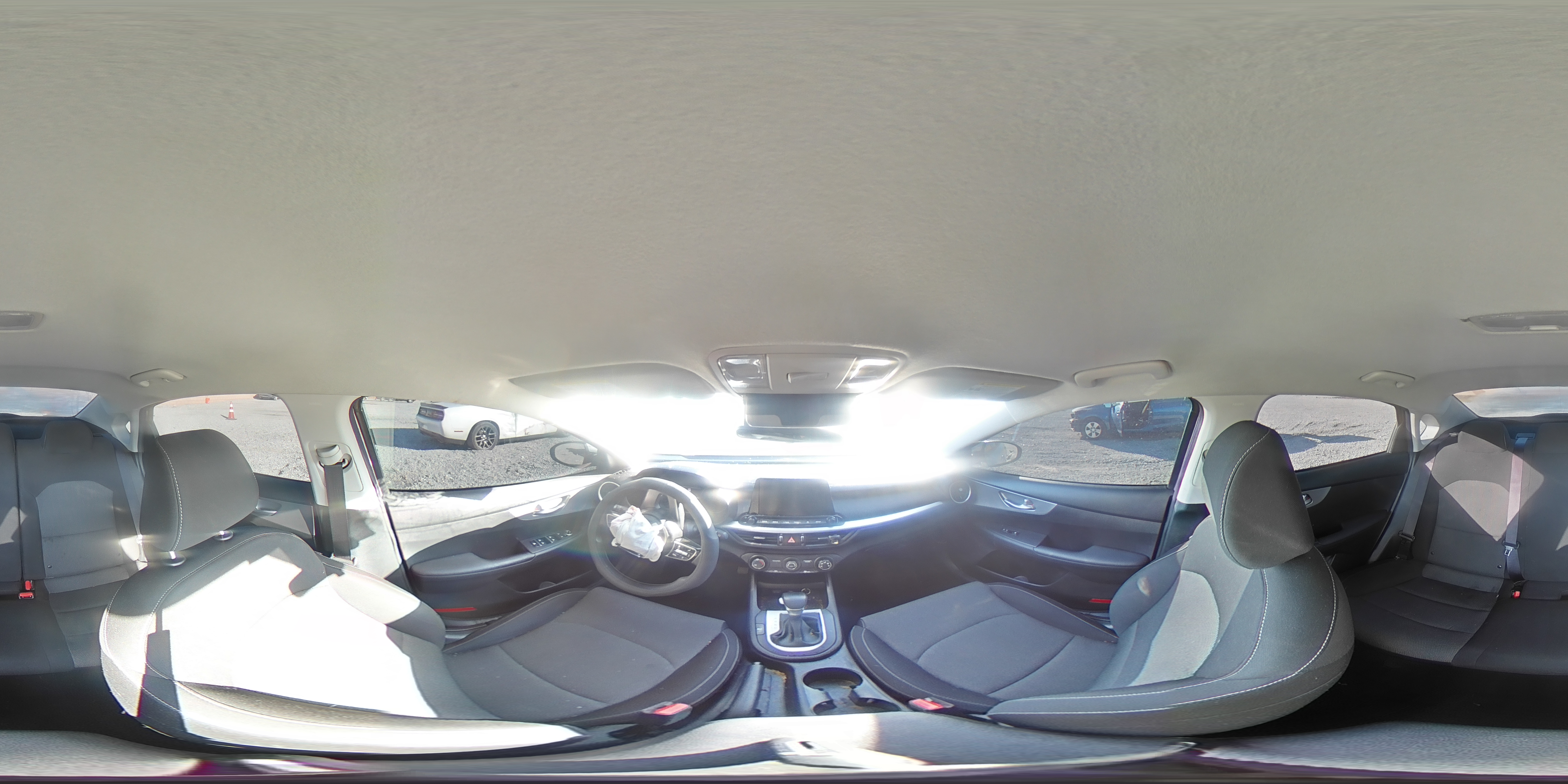 2023 Kia Forte - Image 13